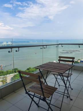 Southbay Seaview Condo A23 #10minQueensbay